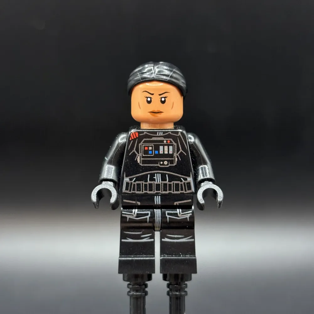 Iden Versio (Inferno Squad Commander)