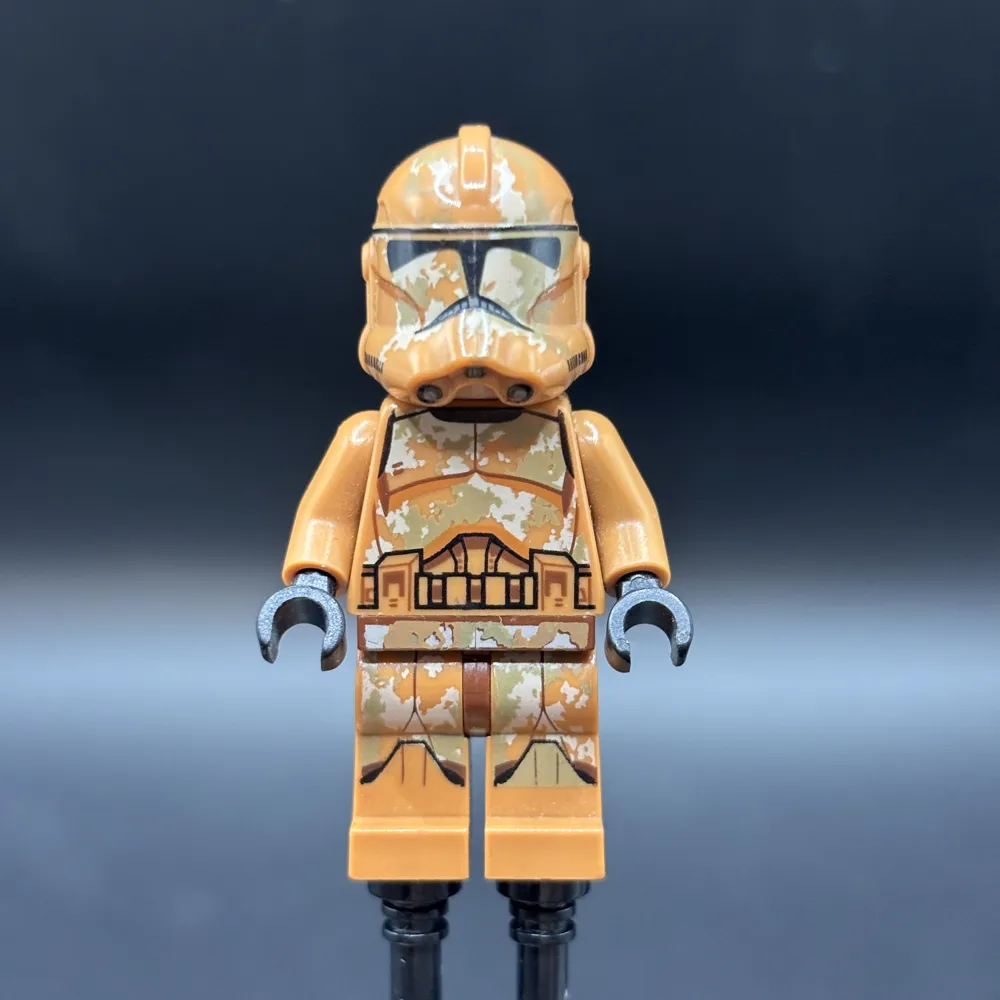 Clone Trooper (Phase 2) - Geonosis Camouflage, Scowl