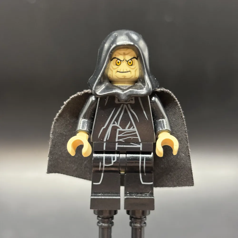 Emperor Palpatine (Spongy Cape)
