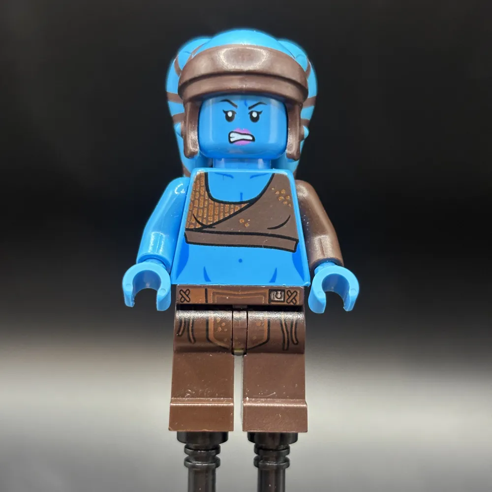 Aayla Secura - Dark Pink Lips