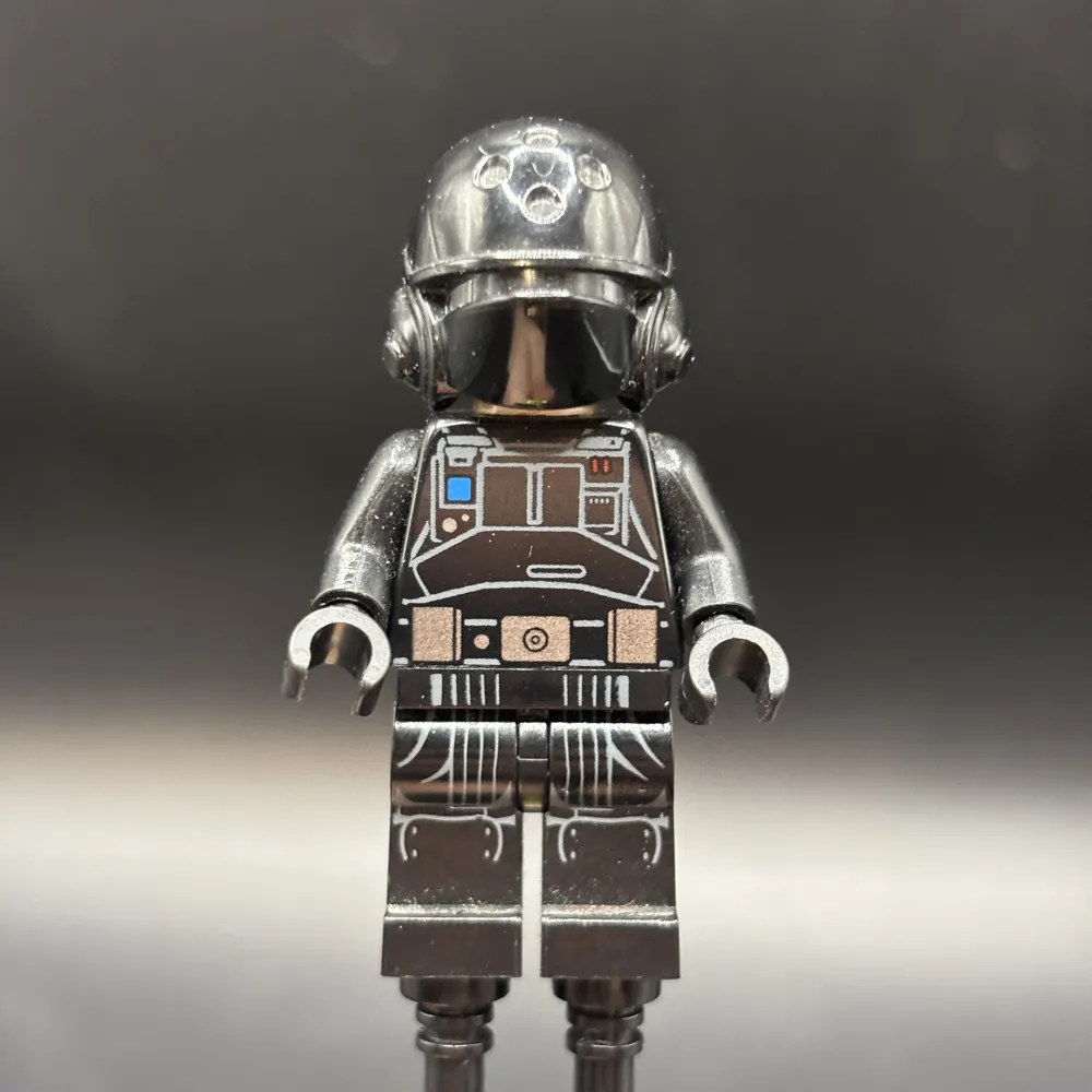 Imperial Ground Crew (Technician Kent Deezling)
