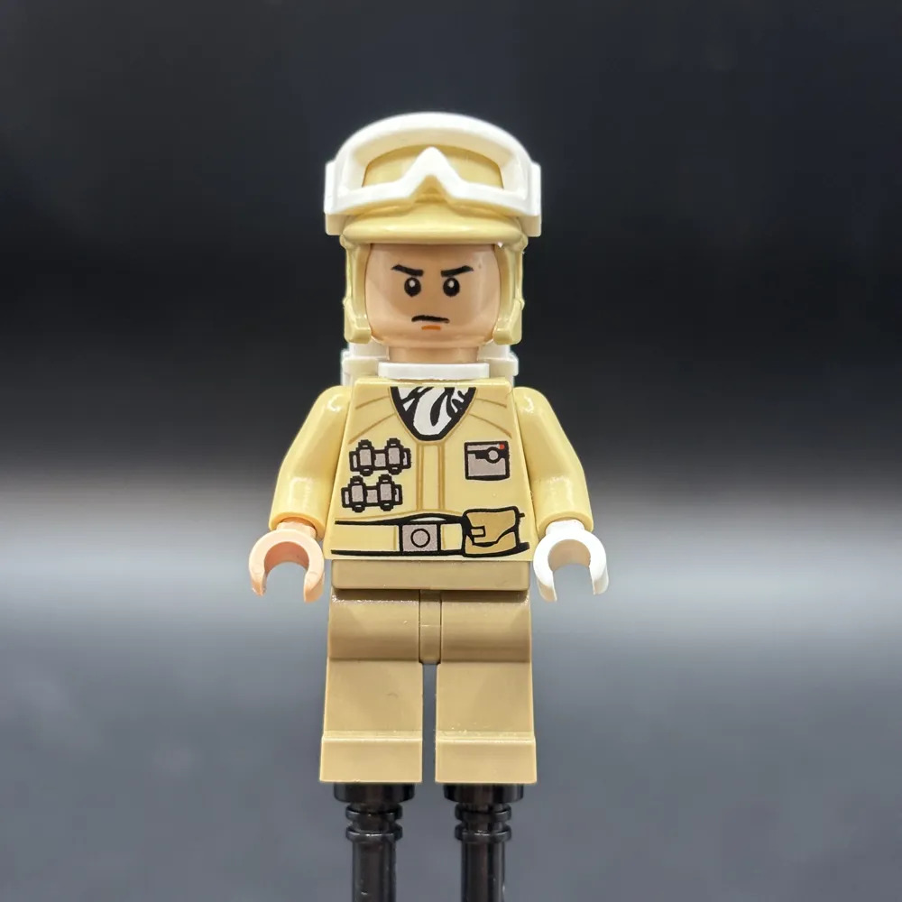 Hoth Rebel Trooper (Orange Chin Dimple)